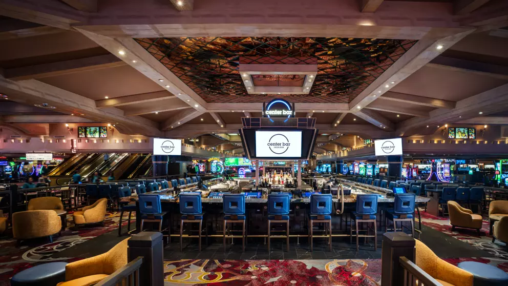 Center Bar