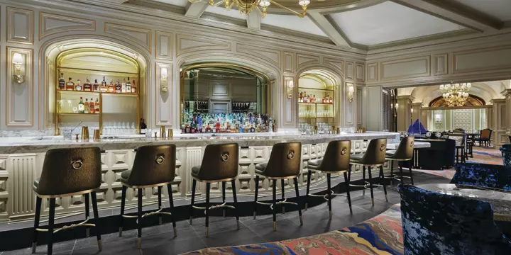 Bar photo 2