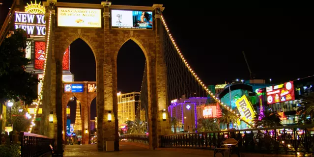 LAS VEGAS, USA - MAY 2: A replica of the Brooklyn Bridge lies outside the New York Hotel & Casino on May 2, 2007. Construction of actual Brooklyn Bridge began on Jan. 3, 1870 & was finished May 24, 1883.