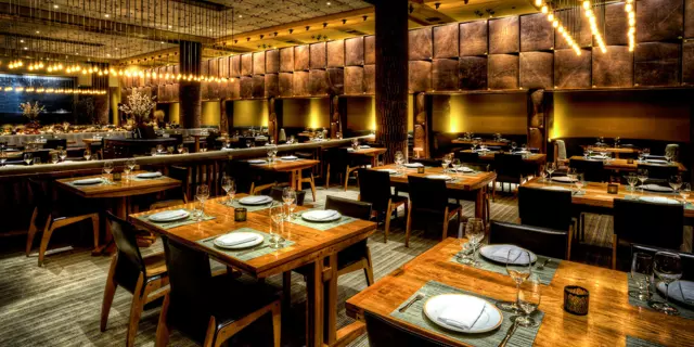 Main Dining Room inside Tom Colicchio's Craftsteak