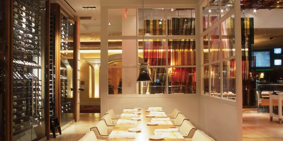 Wolfgang Puck Bar & Grill