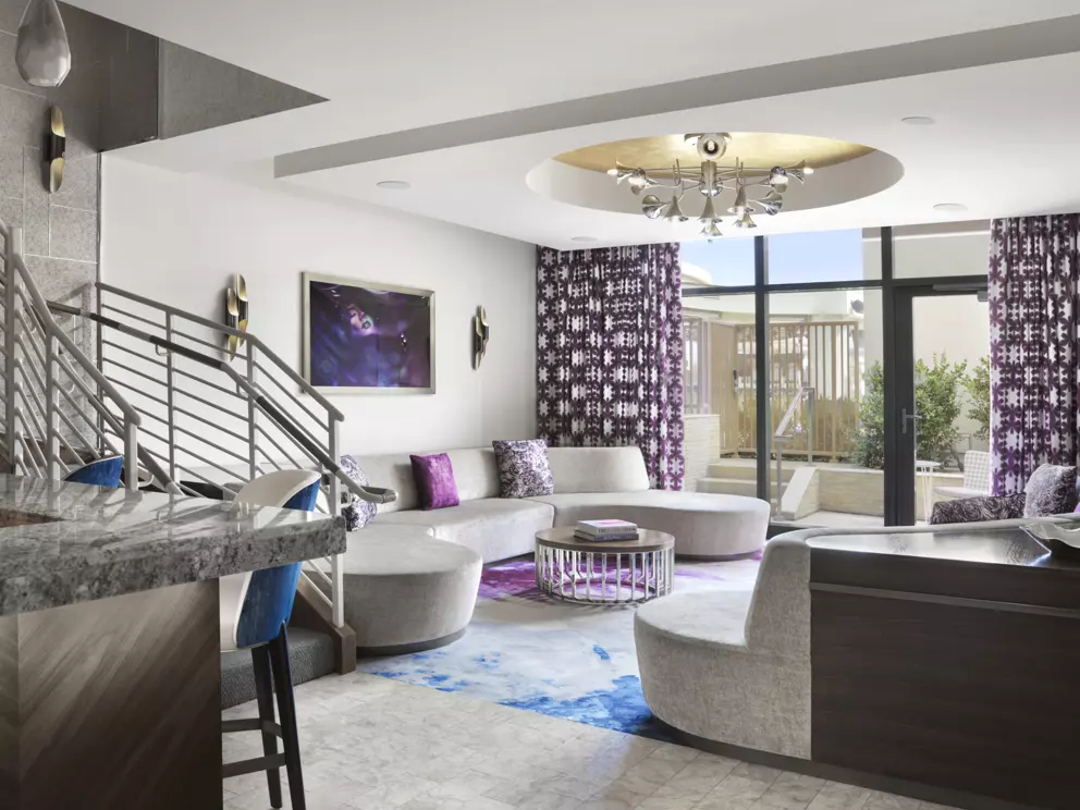 Las Vegas Luxury Hotel Rooms and Suites | The Cosmopolitan